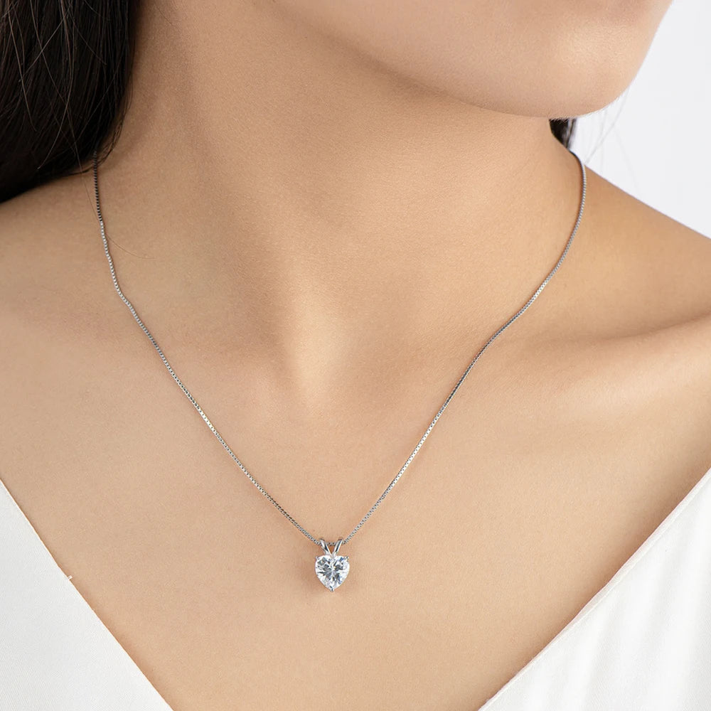 Cbtb Fashion 925 Sterling Silver Cross Chain Heart Shaped Moissanite Pendant Necklace for Women Engagement Jewelry US Shipping