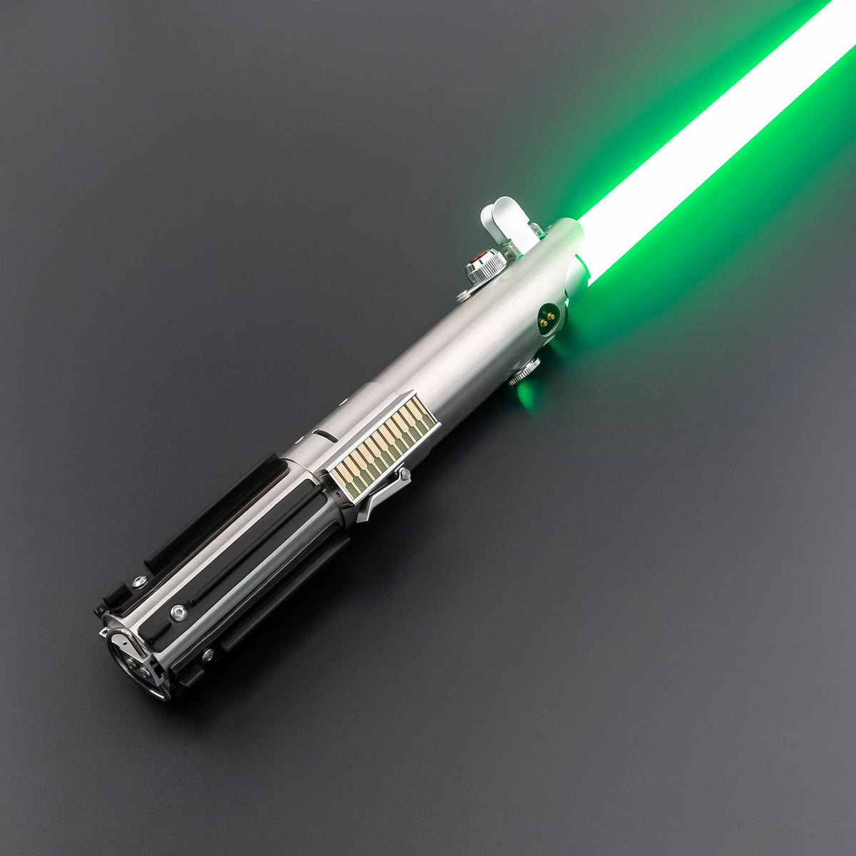TXQ LUKE Skywalker with blade Combat Lightsaber Proffie Smooth Swing Blaster Metal Toys Cosplay Gift Juguetes lightstick