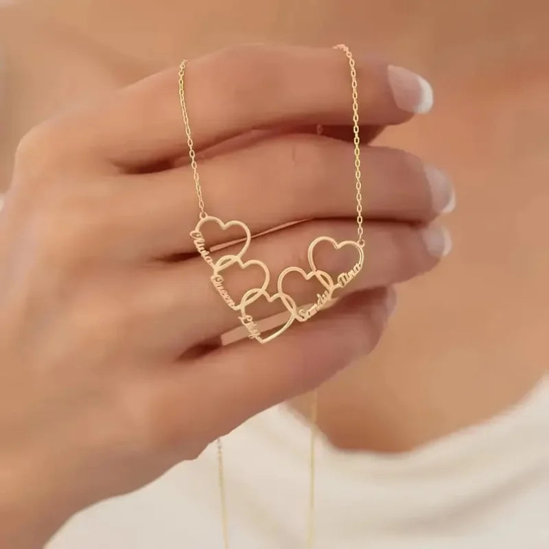 Roro's Custom Heart Name Necklace in Gold Personalized Multiple Names Dainty Couple Necklace Family Keepsake Pendant