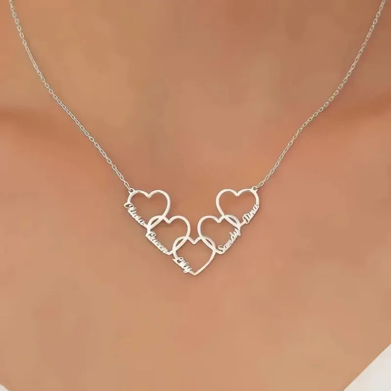Roro's Custom Heart Name Necklace in Gold Personalized Multiple Names Dainty Couple Necklace Family Keepsake Pendant